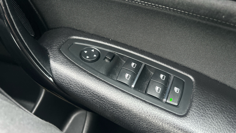 BMW 1 Series 118i [1.5] Sport 5dr [Nav/Servotronic] Petrol Hatchback